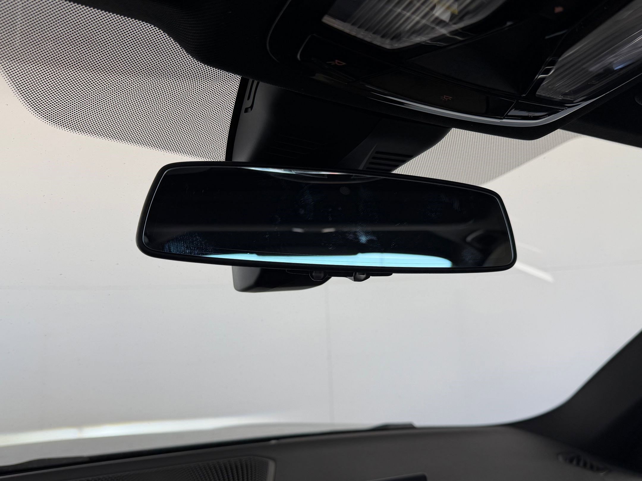 New 2026 BMW 330i Sedan w/ Premium Package image 18