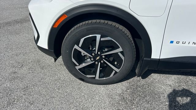 New 2026 Chevrolet Equinox EV LT w/ Comfort Package AWD/4WD image 9