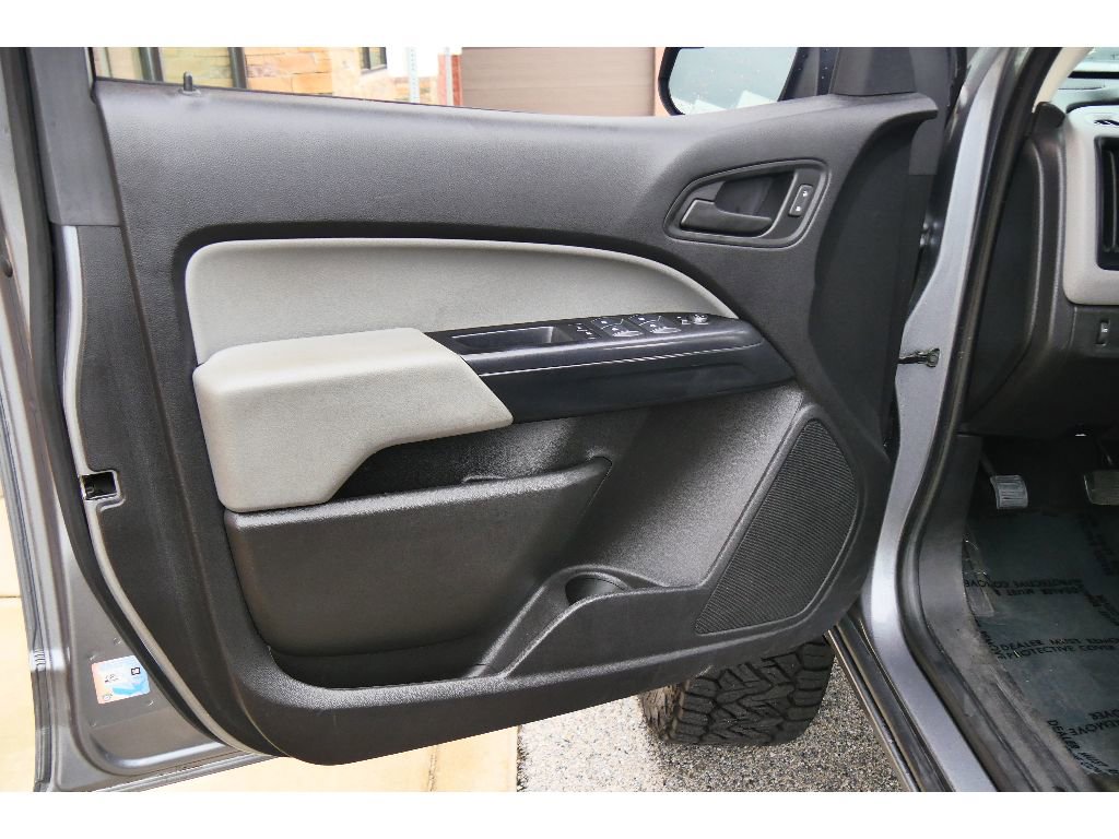 Used 2018 Chevrolet Colorado W/T w/ WT Convenience Package AWD/4WD image 9