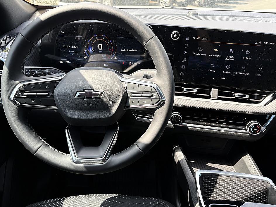 New 2026 Chevrolet Equinox LT w/ Midnight Edition FWD image 12