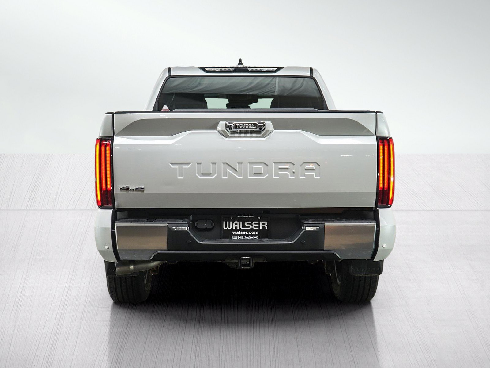 Used 2022 Toyota Tundra Limited AWD/4WD image 8