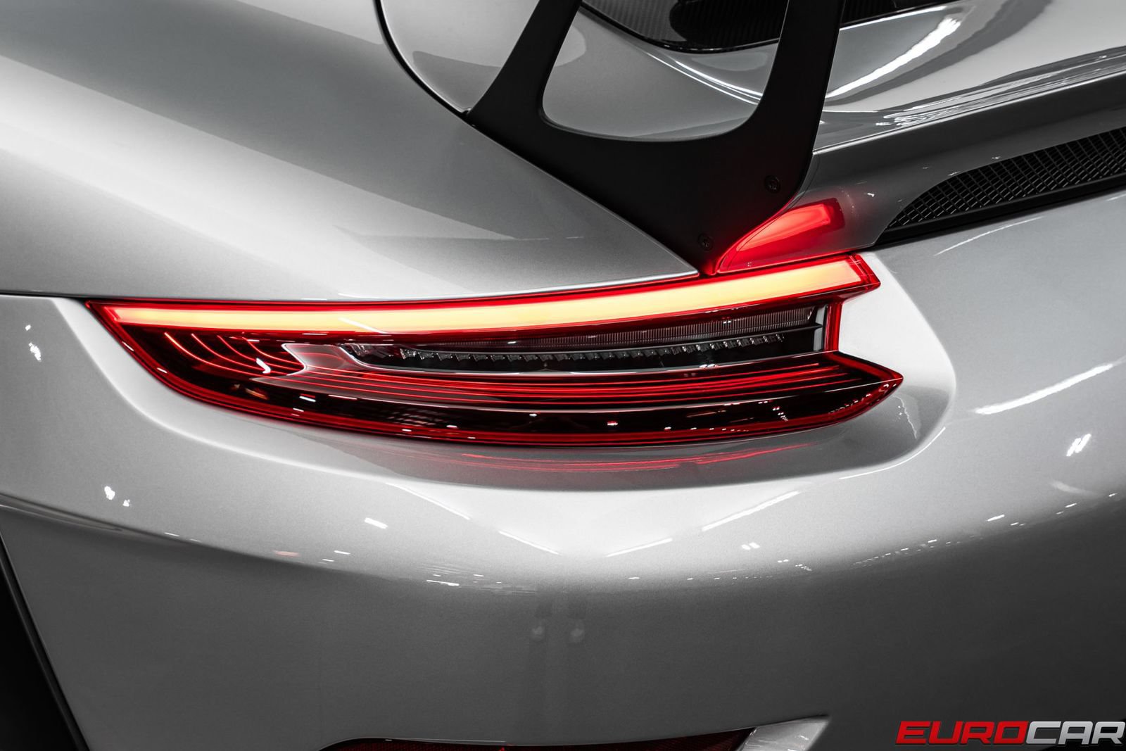 Used 2019 Porsche 911 GT2 RS RWD image 27