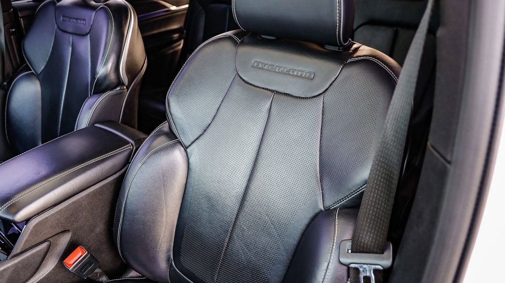 Used 2021 Jeep Grand Cherokee L Overland w/ Advanced Protech Group III image 31