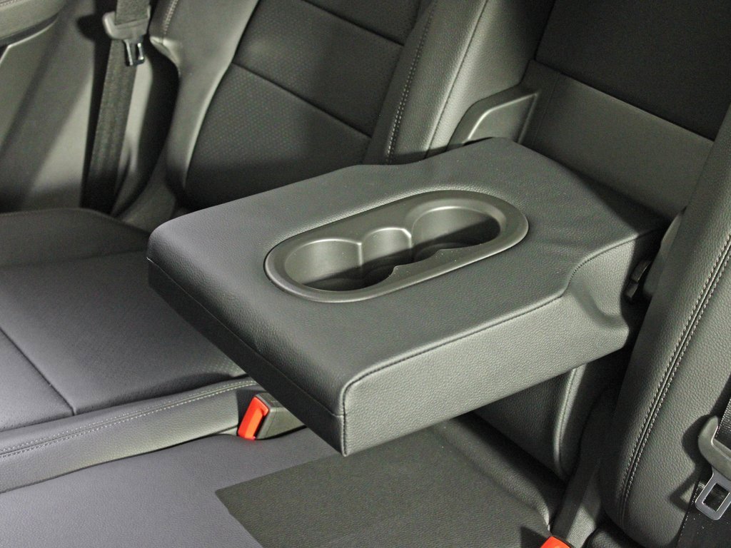 Used 2025 Porsche Cayenne image 35