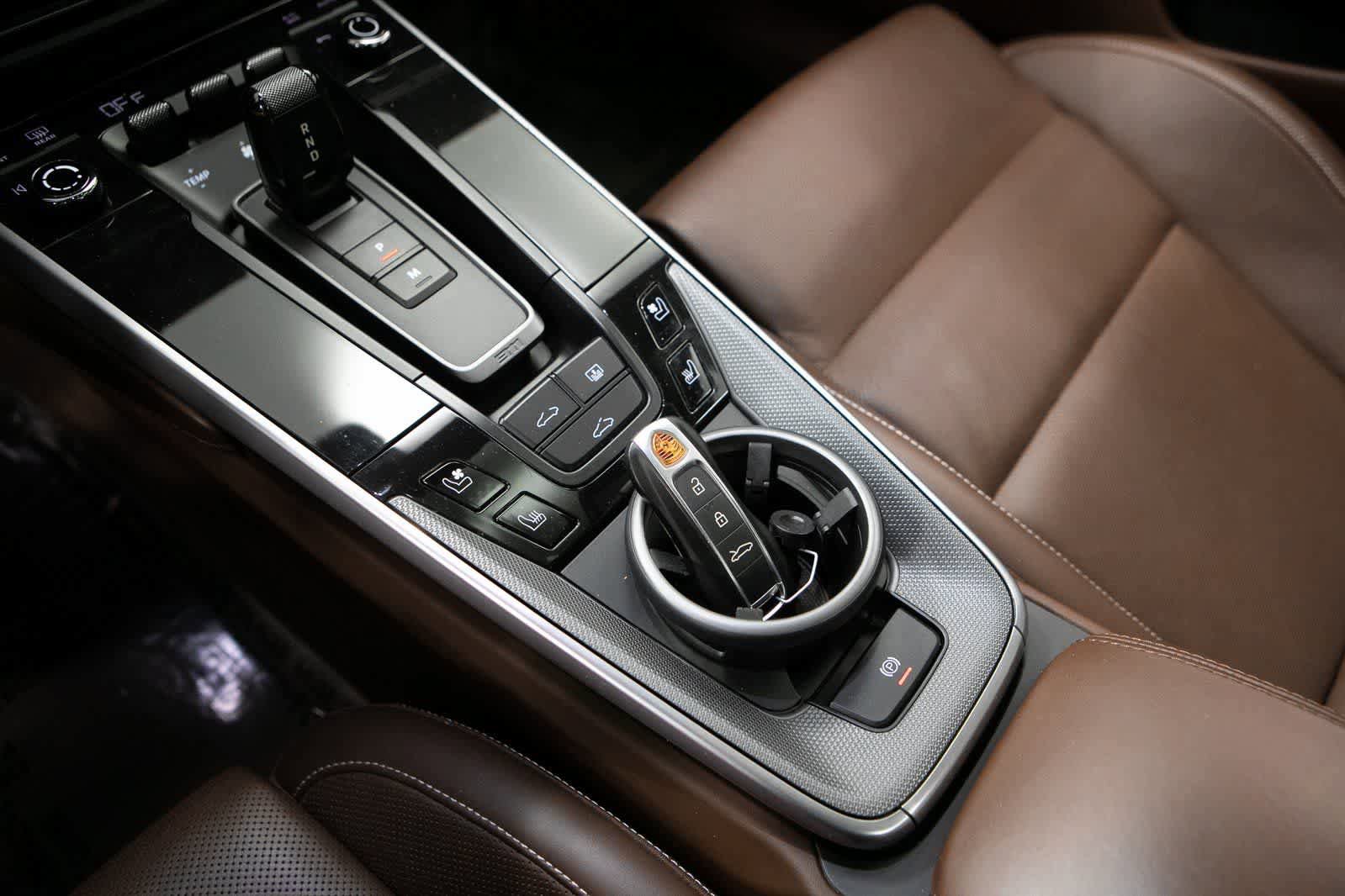 Certified 2021 Porsche 911 Turbo image 24