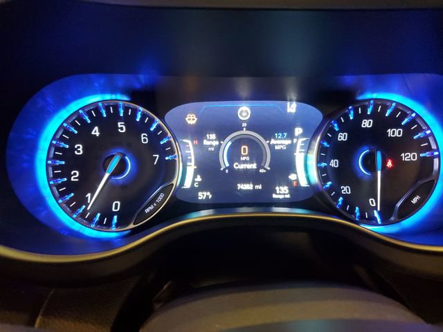 Used 2023 Chrysler Pacifica Touring-L FWD image 17