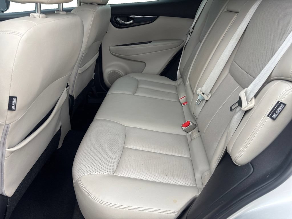 Used 2021 Nissan Rogue Sport SL w/ Premium Package FWD image 14
