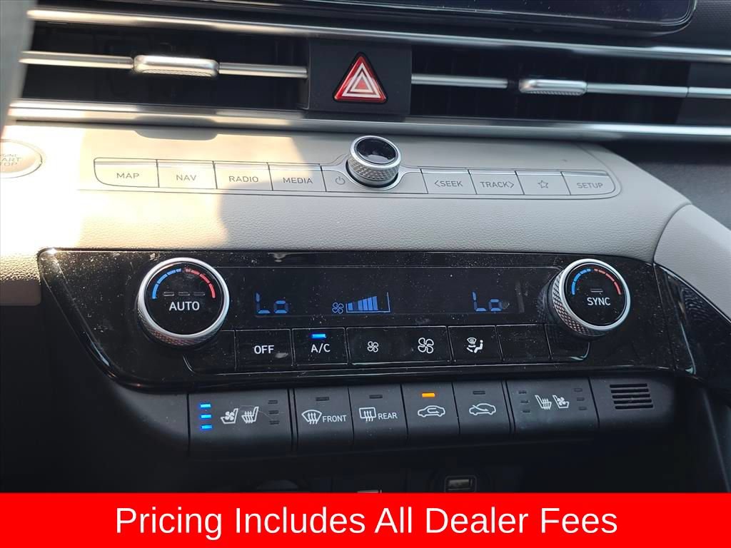 Certified 2023 Hyundai Elantra Limited FWD image 8