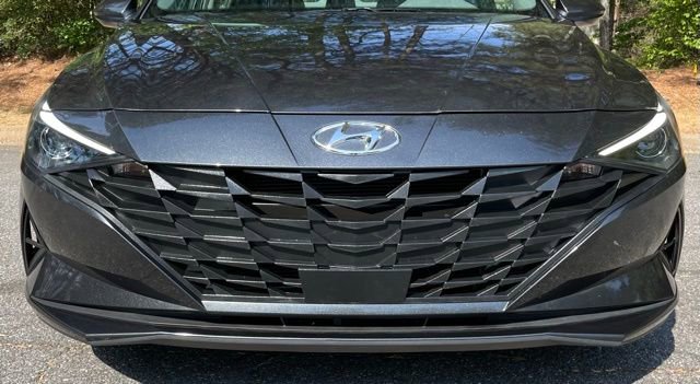 Used 2023 Hyundai Elantra SEL w/ Convenience Package image 11