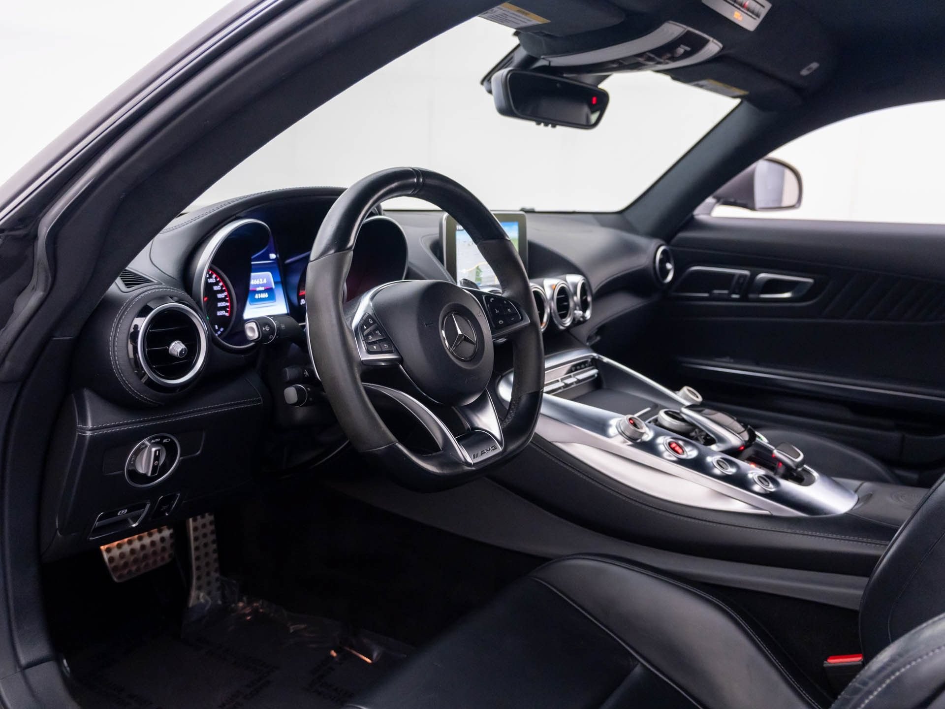 Used 2016 Mercedes-Benz AMG GT S image 16