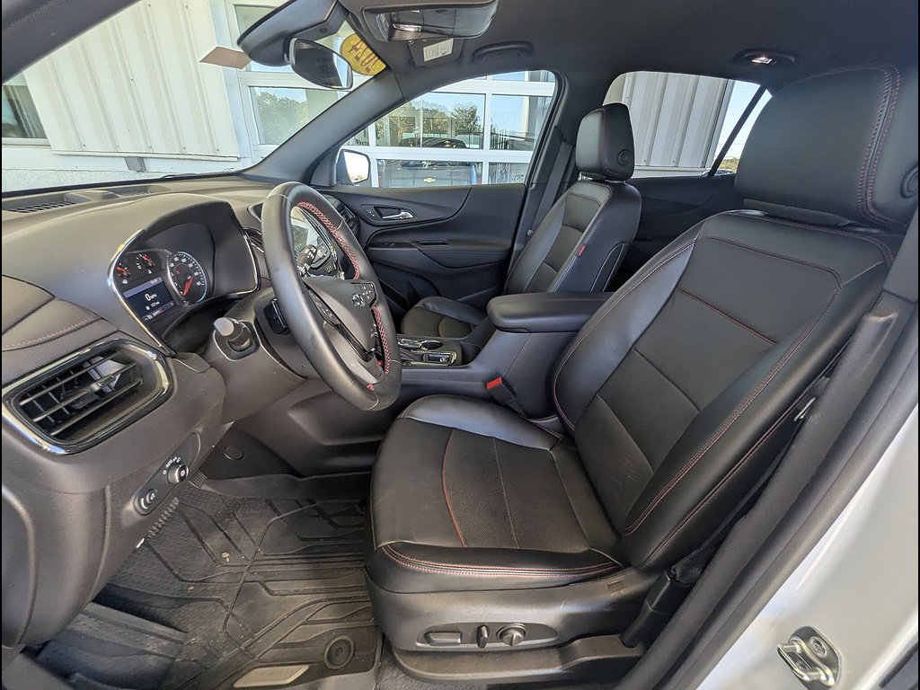 Used 2024 Chevrolet Equinox RS w/ RS Leather Package AWD/4WD image 17