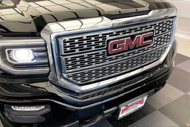 Used 2018 GMC Sierra 1500 SLT AWD/4WD image 30