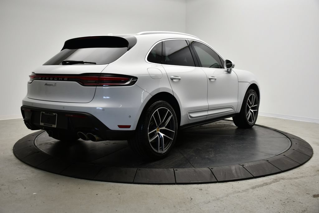Certified 2023 Porsche Macan S AWD/4WD image 7