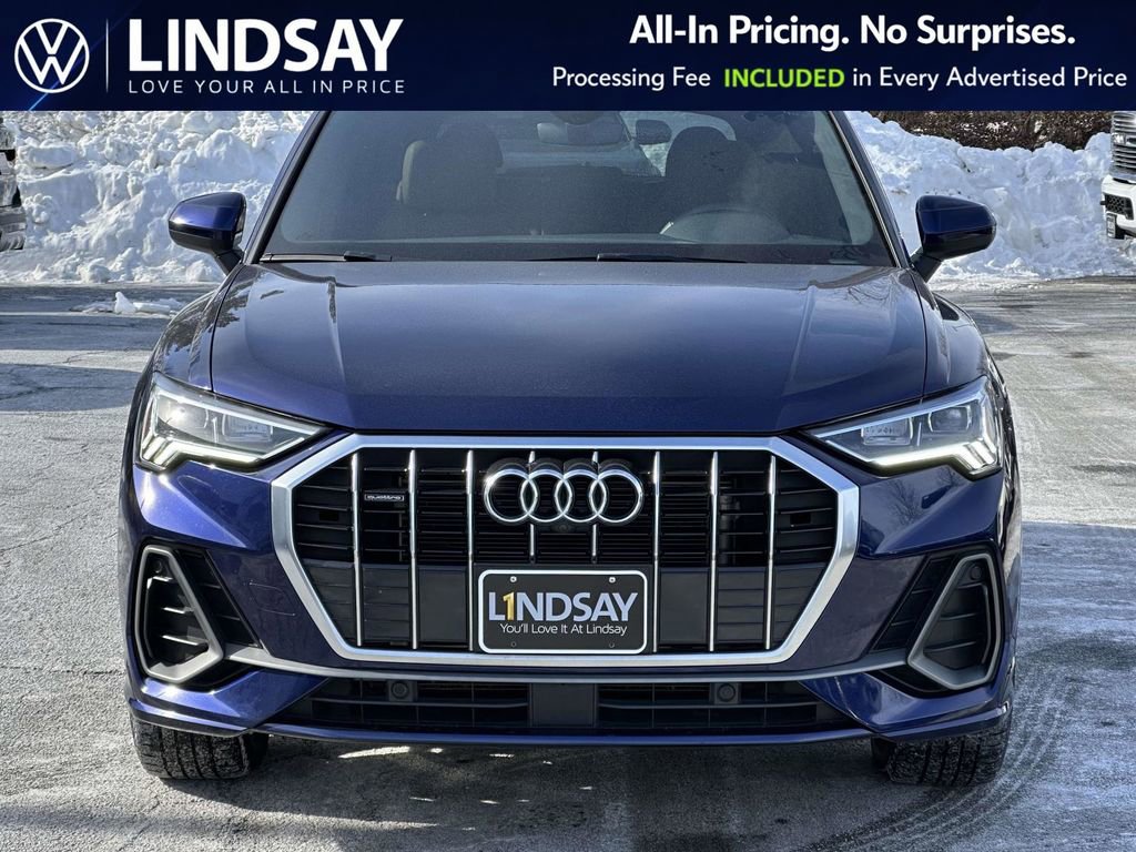 Used 2023 Audi Q3 2.0T Premium Plus w/ Premium Plus Package image 3