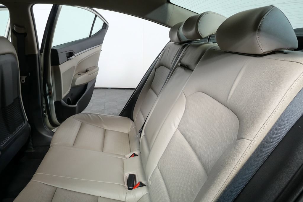 Used 2017 Hyundai Elantra Limited image 21