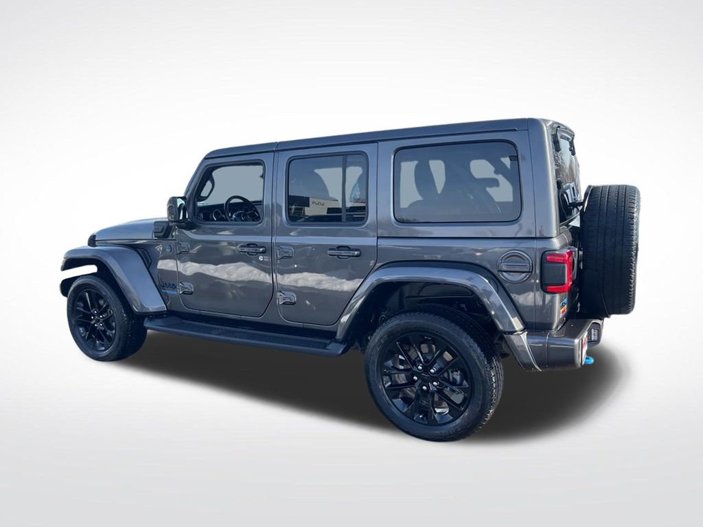 Used 2021 Jeep Wrangler Unlimited Sahara image 45
