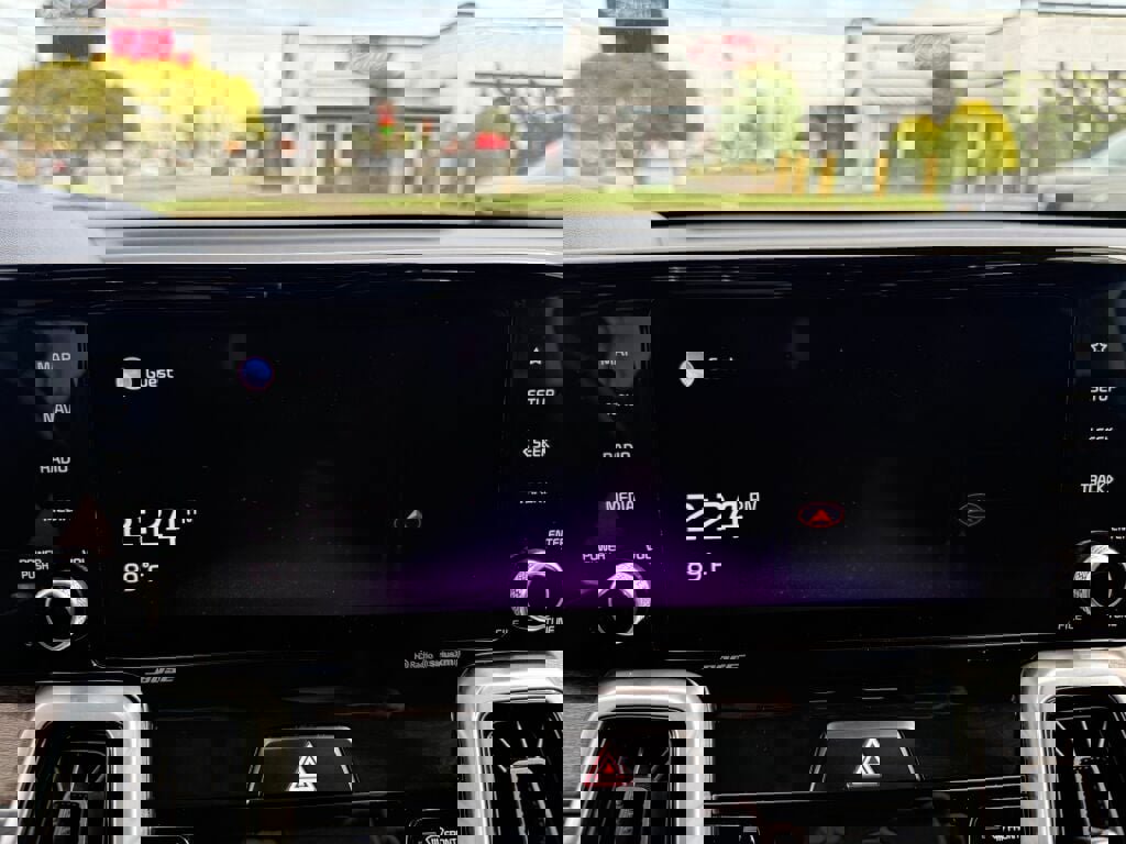 Used 2021 Kia Sorento SX Prestige image 17