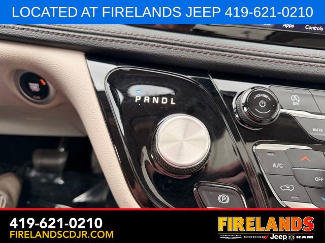 Used 2019 Chrysler Pacifica Limited FWD image 33