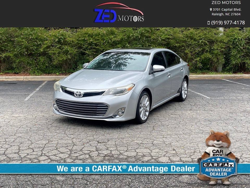Used 2013 Toyota Avalon Limited FWD image 1
