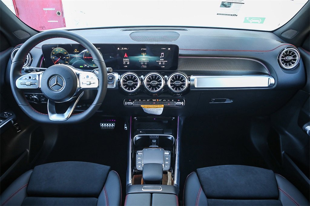 Used 2023 Mercedes-Benz EQB 350 4MATIC SUV image 13