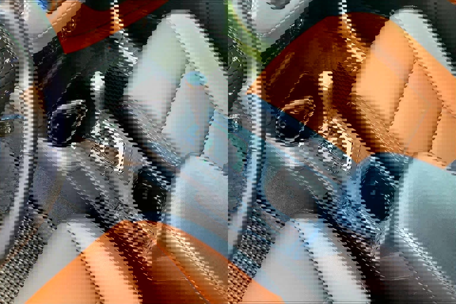 Used 2017 Toyota RAV4 Limited w/ Advanced Technology Package image 16