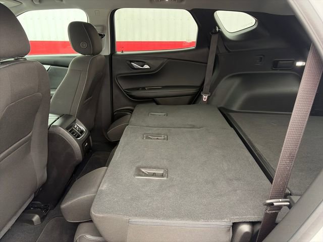 Used 2025 Chevrolet Blazer LT image 38