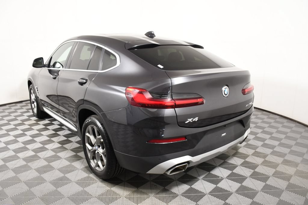 Used 2023 BMW X4 xDrive30i AWD/4WD image 4