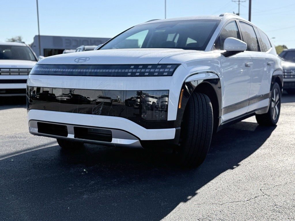 New 2026 Hyundai Ioniq 9 SEL image 3