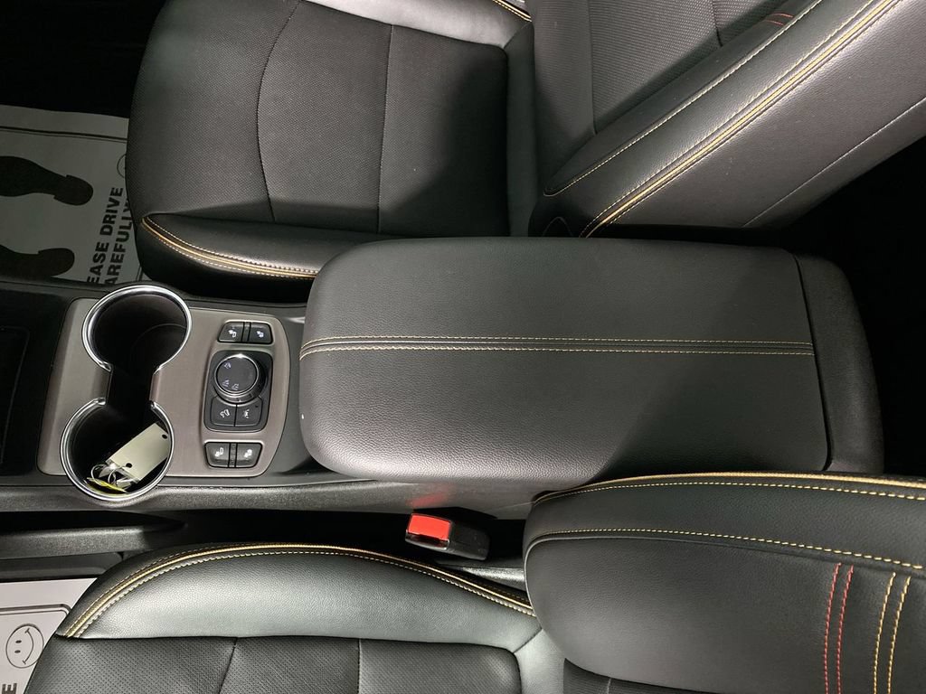 Certified 2024 GMC Terrain AT4 w/ LPO, Floor Liner Package AWD/4WD image 20