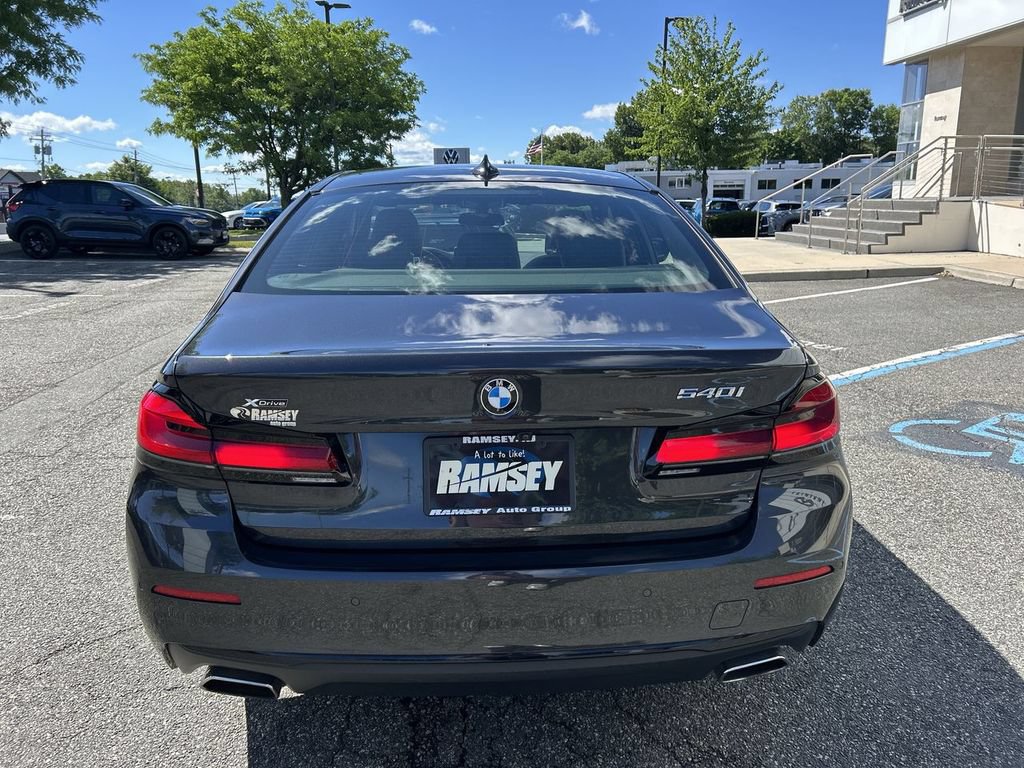 Used 2023 BMW 540i xDrive w/ Convenience Package AWD/4WD image 26