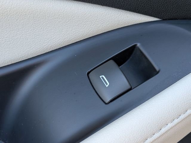 Used 2023 Buick Enclave Essence w/ Experience Buick Package image 29