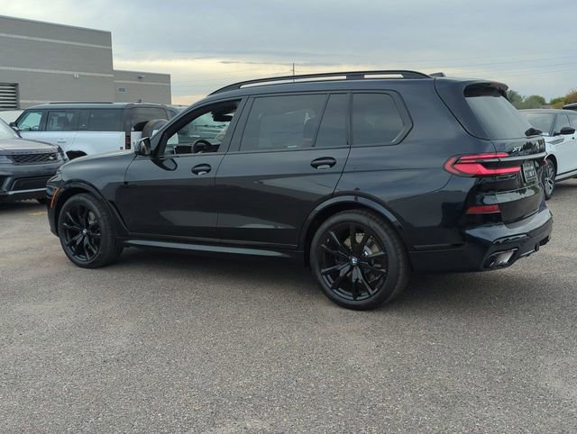 Used 2026 BMW X7 xDrive40i w/ M Sport Package AWD/4WD image 7