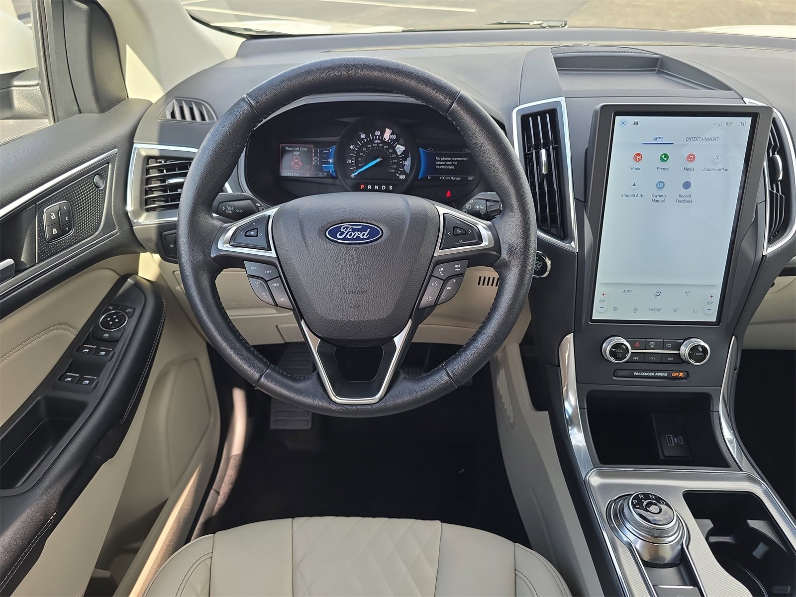 Used 2023 Ford Edge Titanium image 9