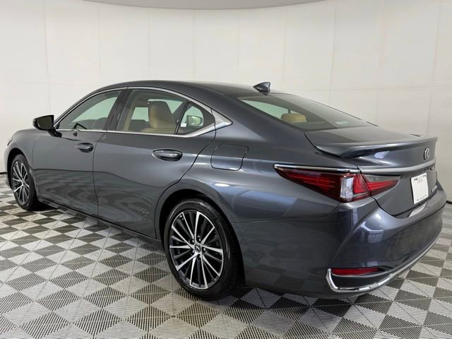 Certified 2025 Lexus ES 300h 300h w/ Premium Package image 4