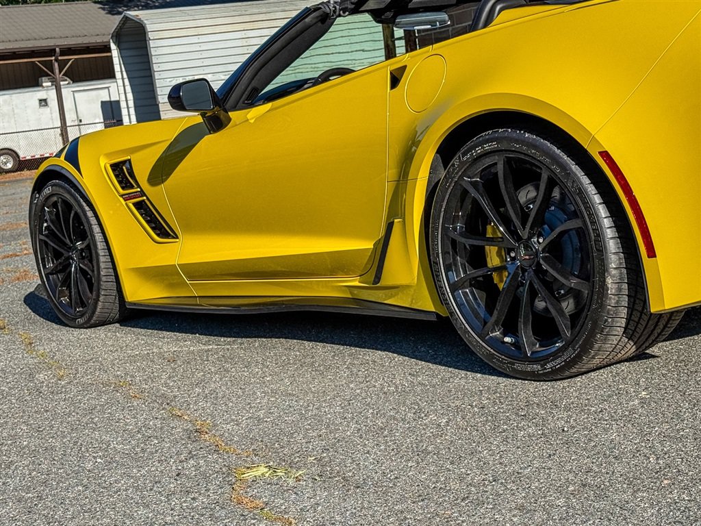 Used 2019 Chevrolet Corvette Grand Sport RWD image 23