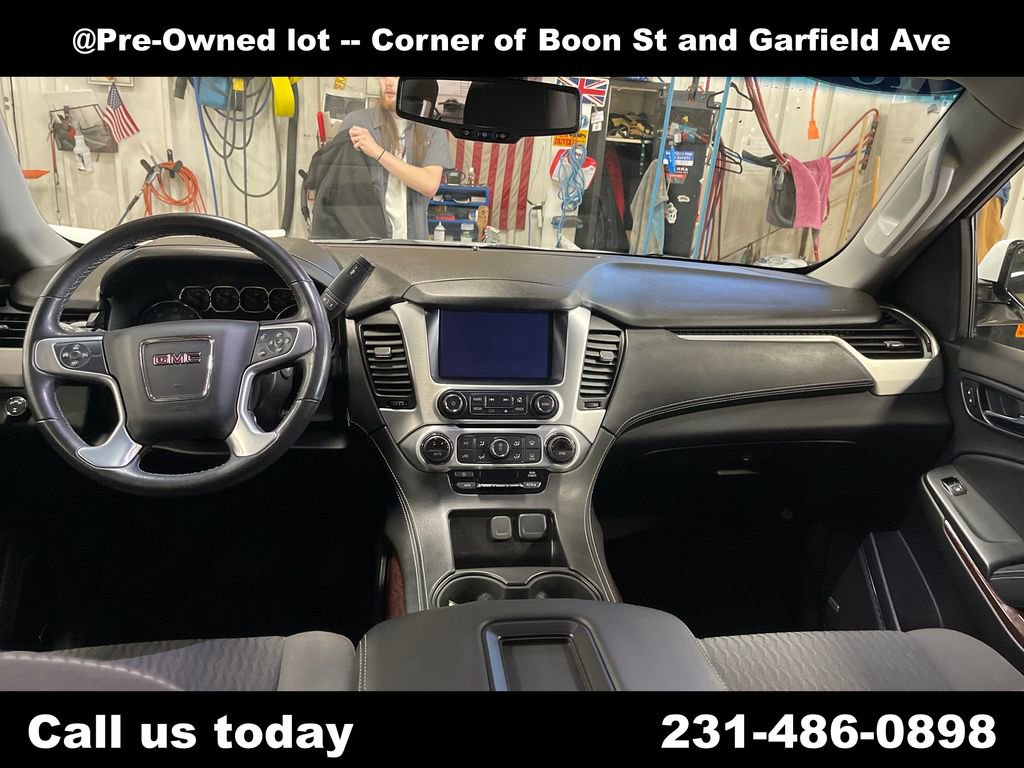 Used 2018 GMC Yukon SLE w/ SLE Value Package image 18