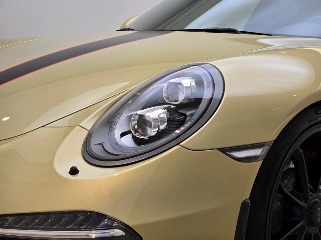 Used 2015 Porsche 911 GT3 RWD image 5