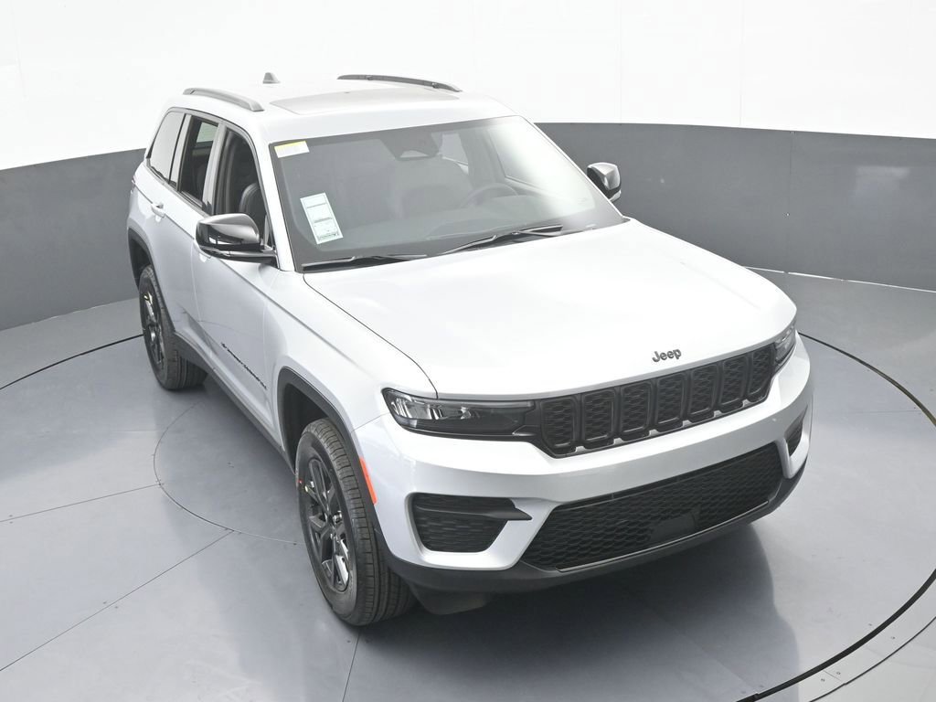 New 2025 Jeep Grand Cherokee Altitude image 48