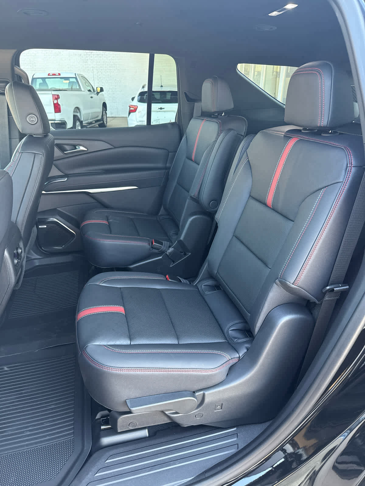 New 2026 Chevrolet Traverse RS w/ LPO, Floor Liner Package image 28