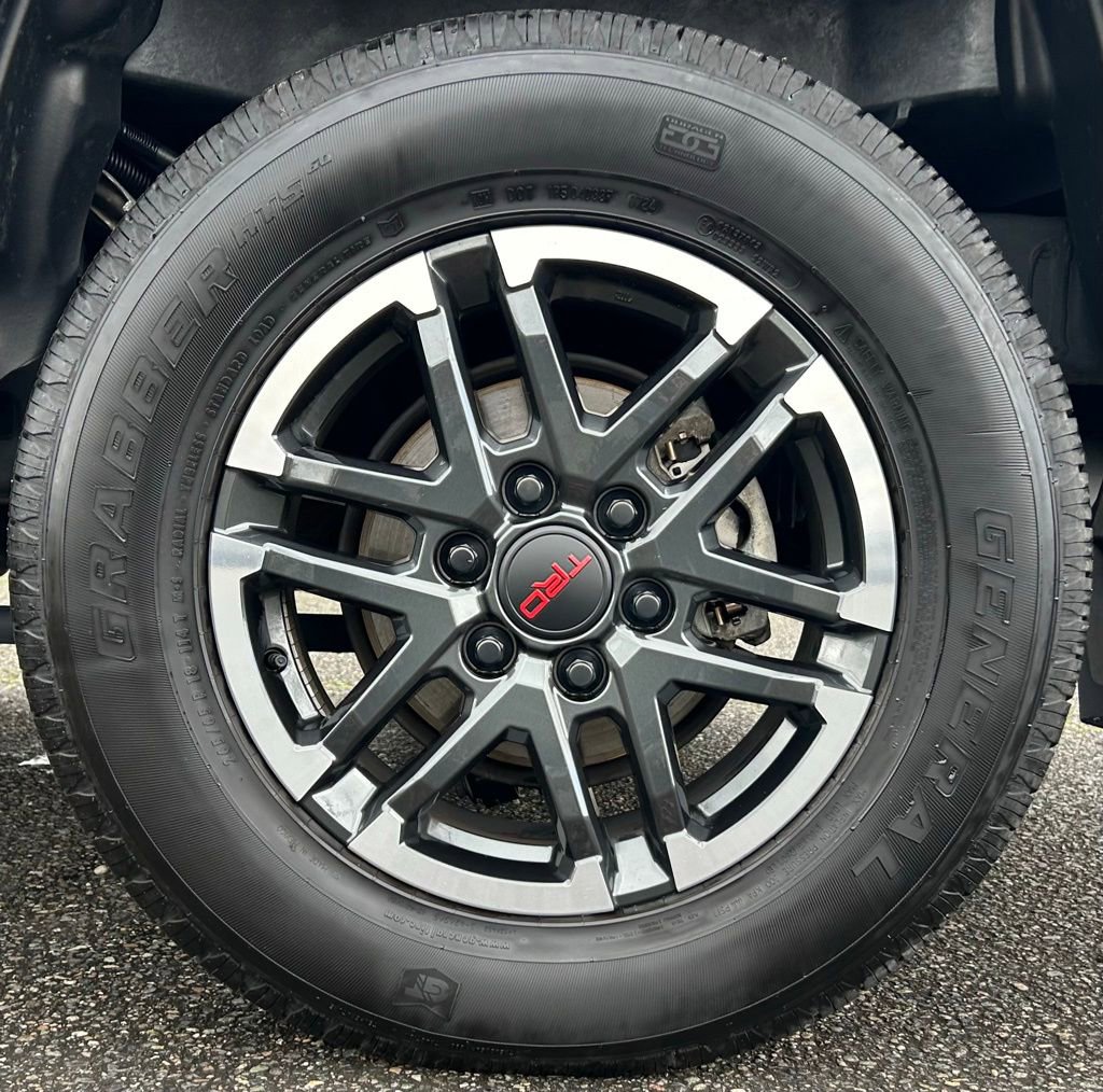 Certified 2024 Toyota Tacoma TRD Sport AWD/4WD image 27
