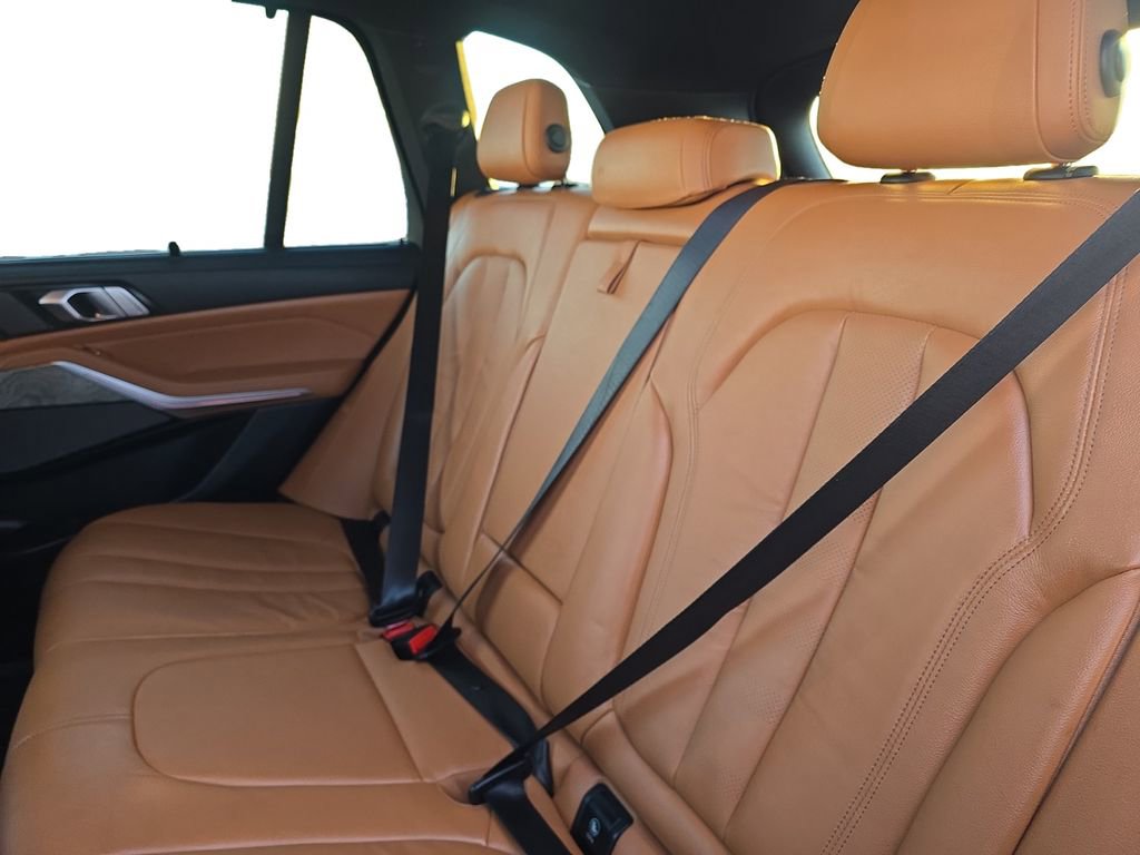 Used 2019 BMW X5 xDrive40i w/ Off-Road Package image 15