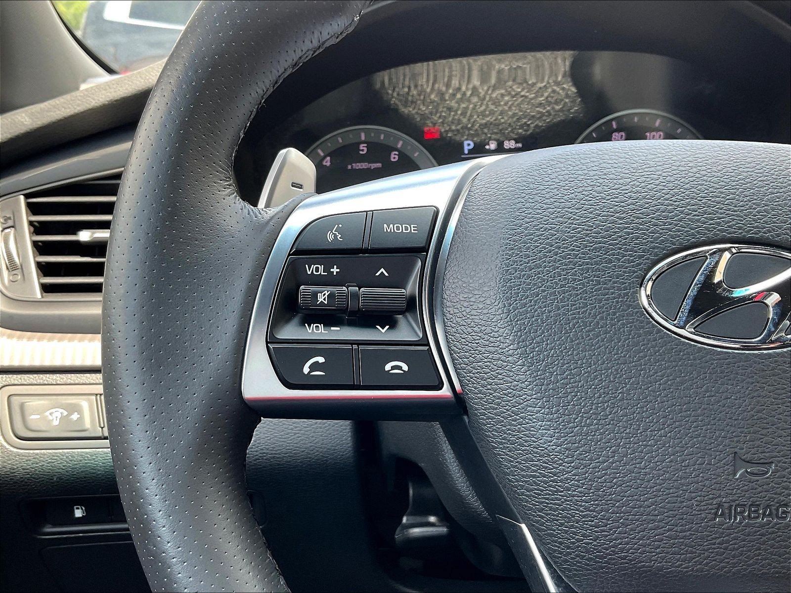 Used 2018 Hyundai Sonata Sport FWD image 11