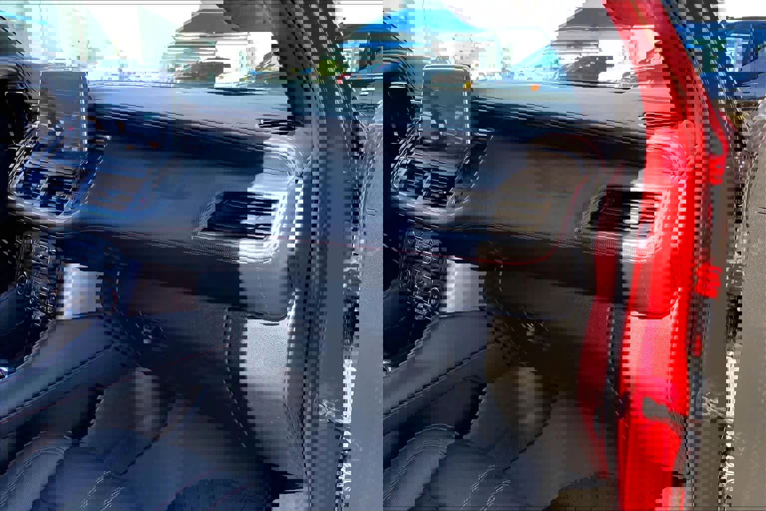 Used 2023 Chevrolet Suburban RST w/ Luxury Package image 19