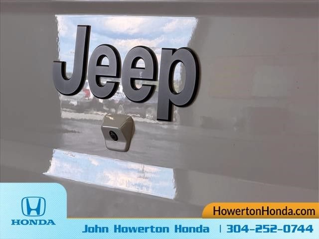 Used 2022 Jeep Gladiator Sport AWD/4WD image 13