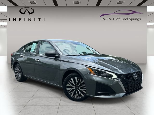 Used 2025 Nissan Altima 2.5 SV FWD image 1