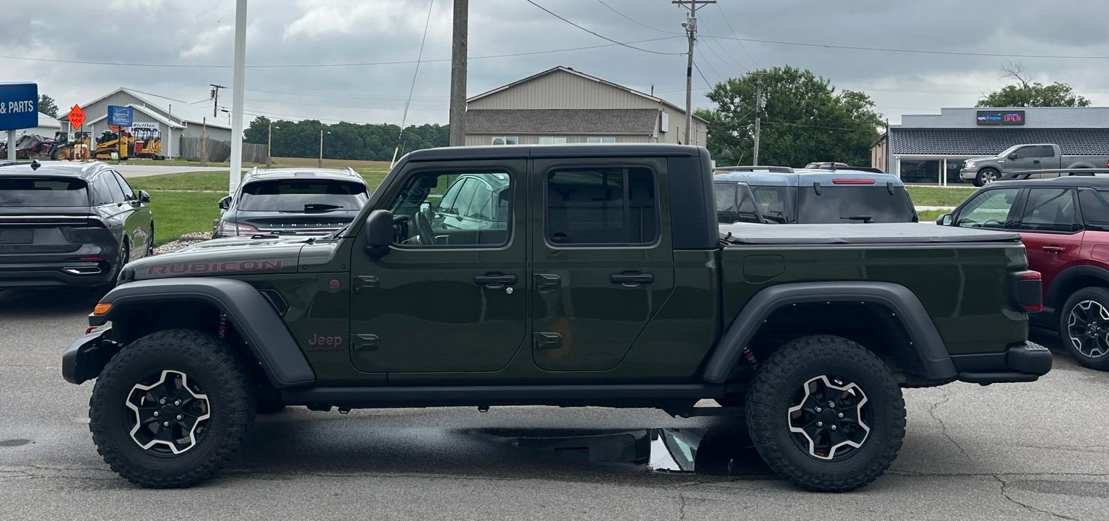 Used 2022 Jeep Gladiator Rubicon w/ LED Lighting Group AWD/4WD image 4