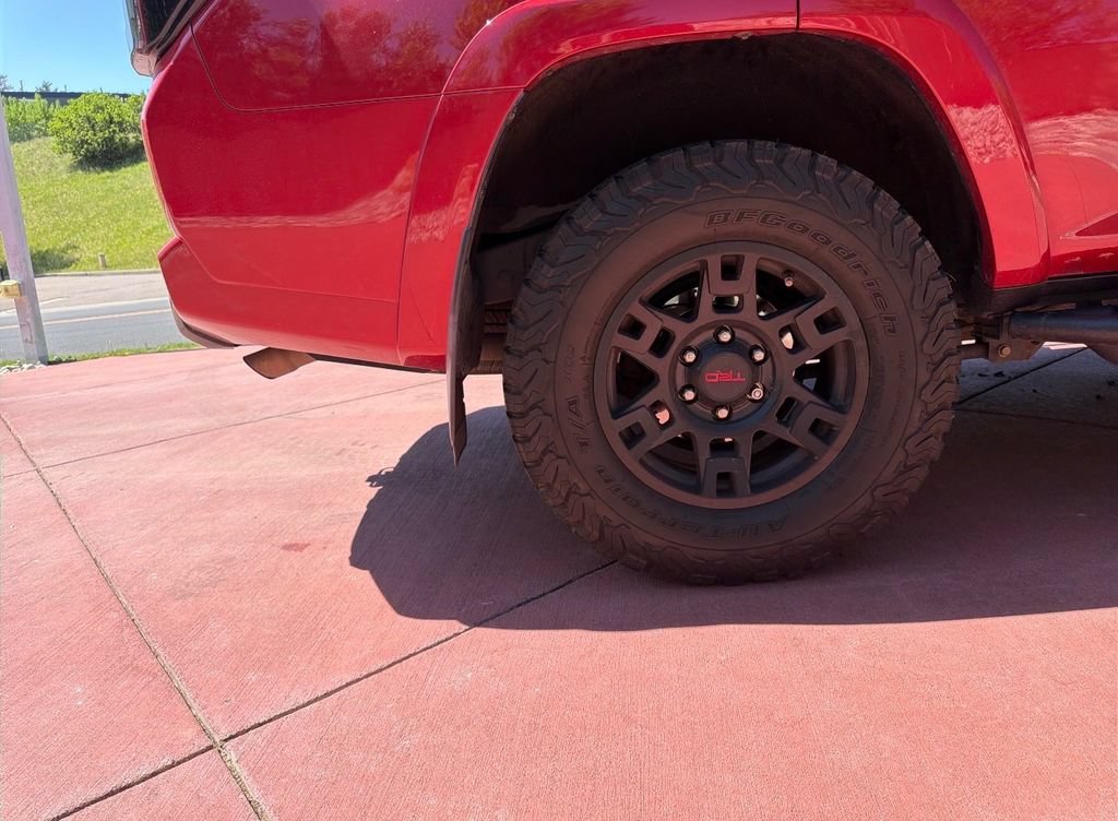 Used 2017 Toyota 4Runner TRD Pro AWD/4WD image 36