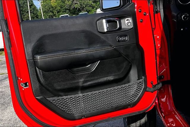 Used 2024 Jeep Wrangler Unlimited Sahara AWD/4WD image 20