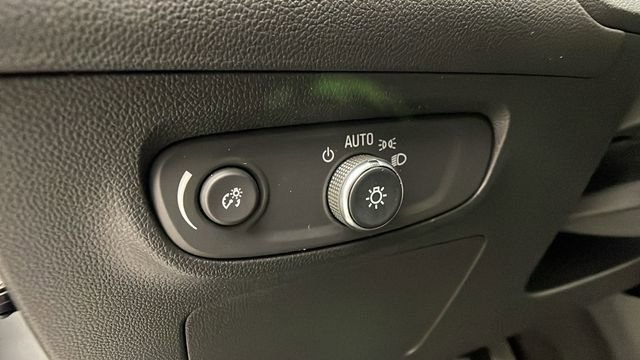 Used 2024 Buick Encore GX Avenir w/ Avenir Convenience Package image 14