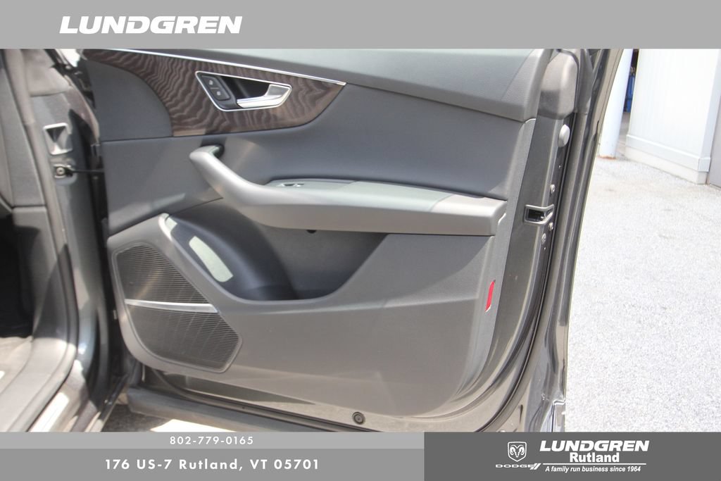 Used 2021 Audi Q8 Prestige AWD/4WD image 23